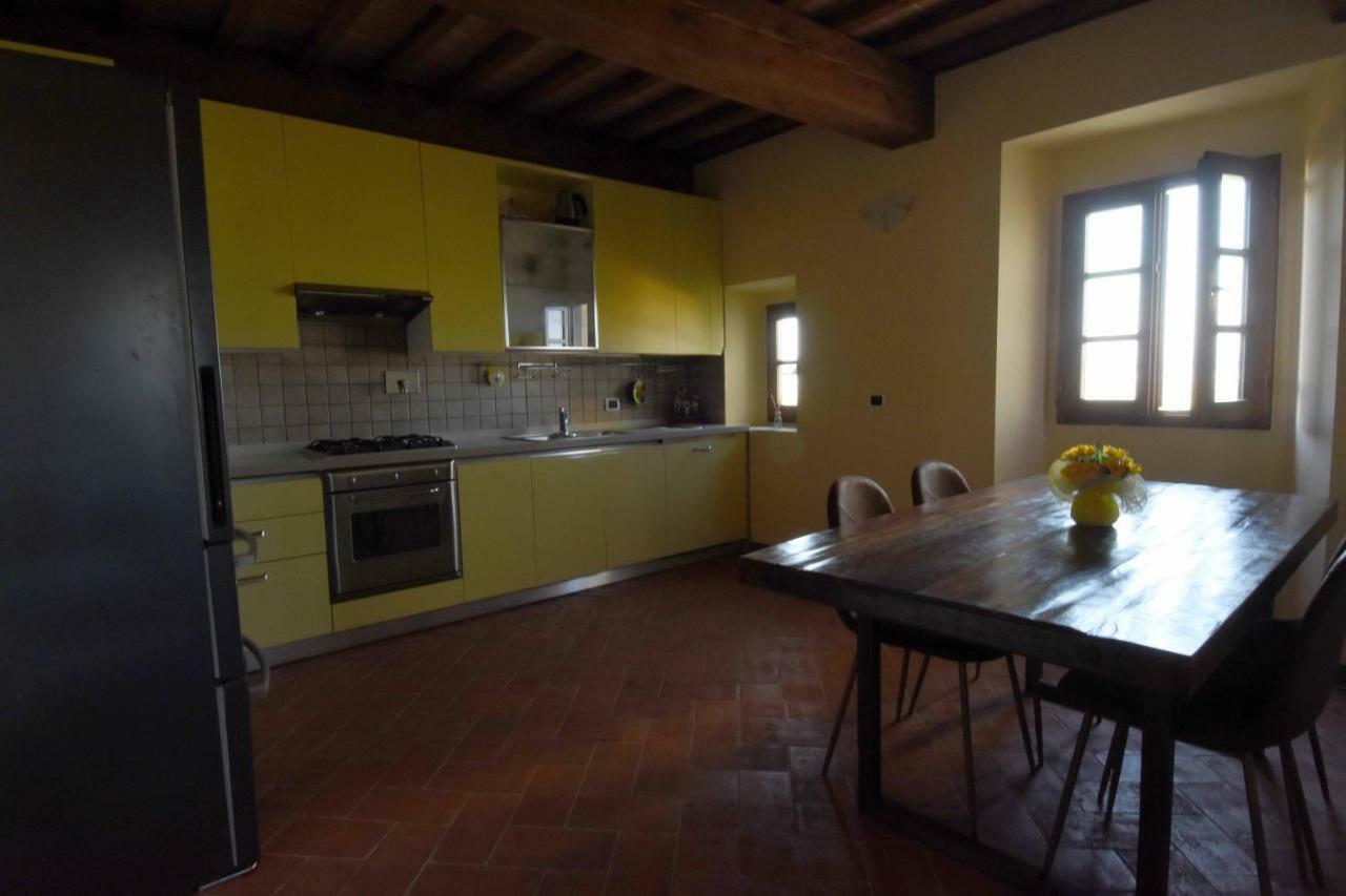 Historical Palace In The Heart Of Tuscany Apartment Lastra a Signa Bagian luar foto